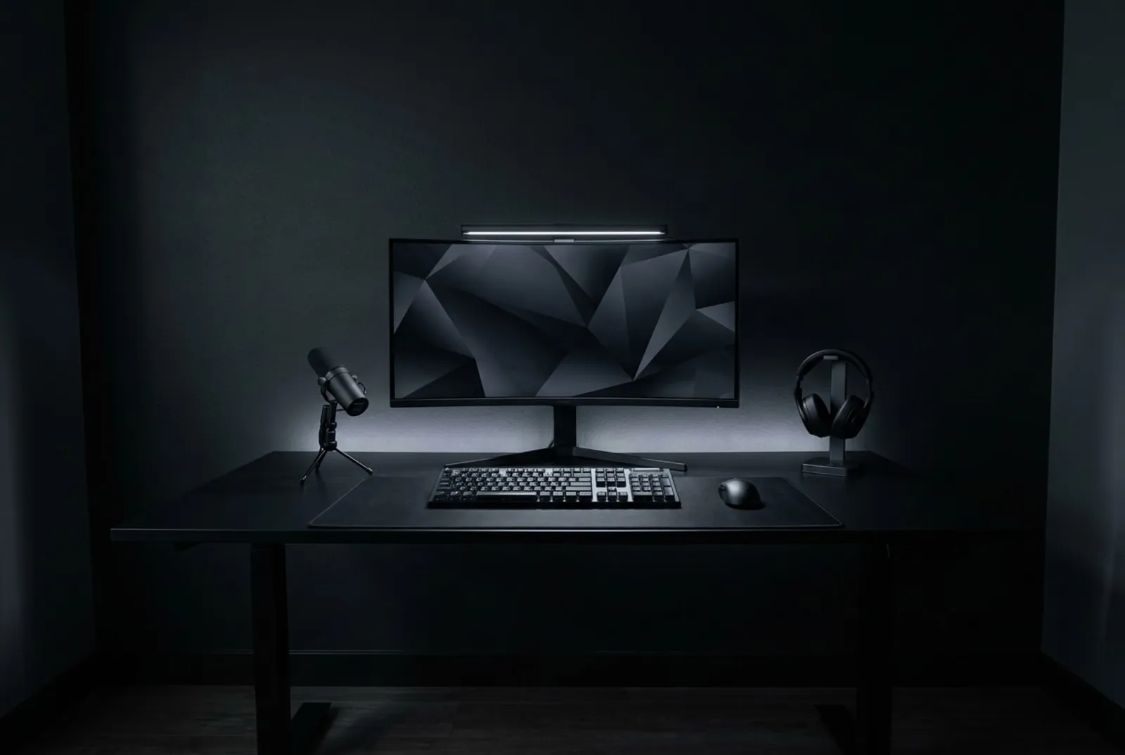 Stealth setup: Minimal black